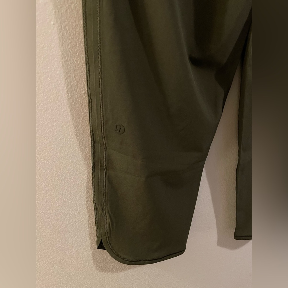 Lululemon Keep It Classic Crop 23” - Picture 4 of 8